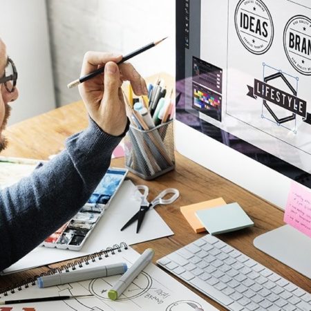 How to choose the Best Online Logo maker for your business?